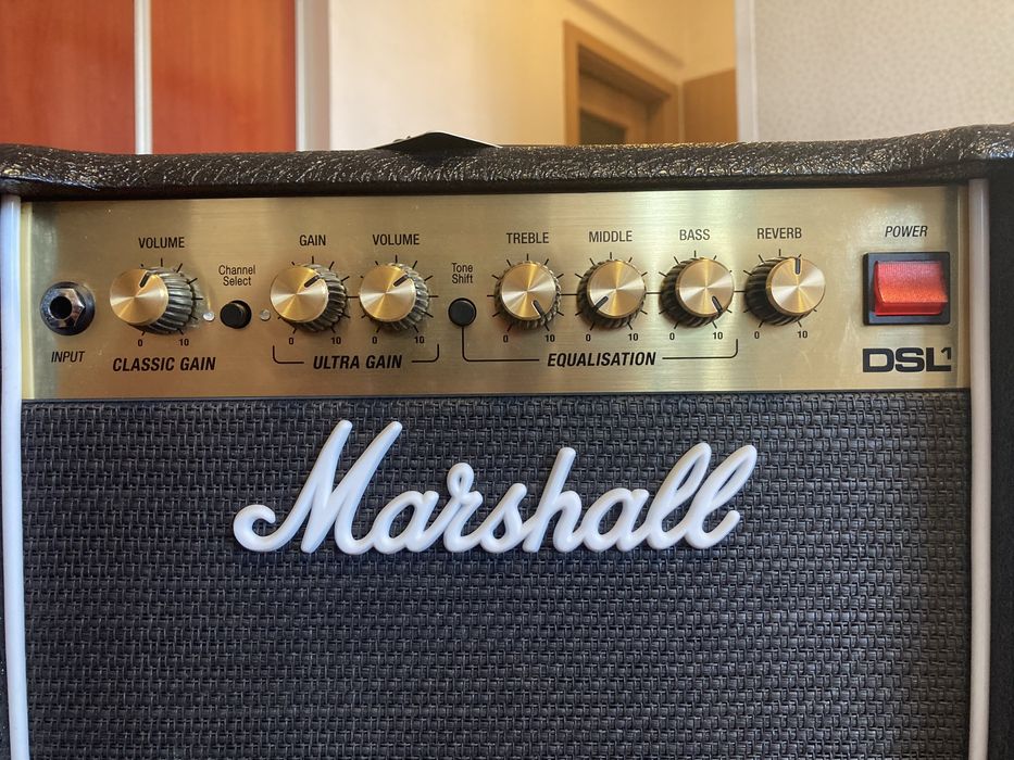 Vând Combo/Amp Marshall DSL1CR CA NOU