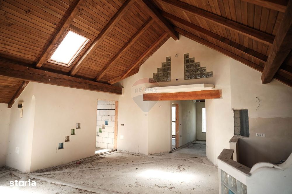 Casă / Vilă de vânzare in Fratautii Vechi
