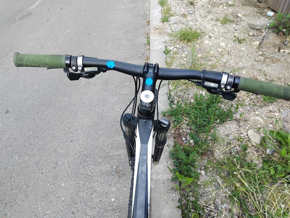 Bicicleta Mountain bike Cube 29' În stare buna de funcționare  , mici zgârieturi 9/10