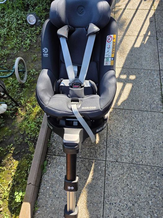 Scaun auto pivotant Maxi-Cosi Pearl 360 + Bază Isofix FamilyFix 360 – Stare excelentă