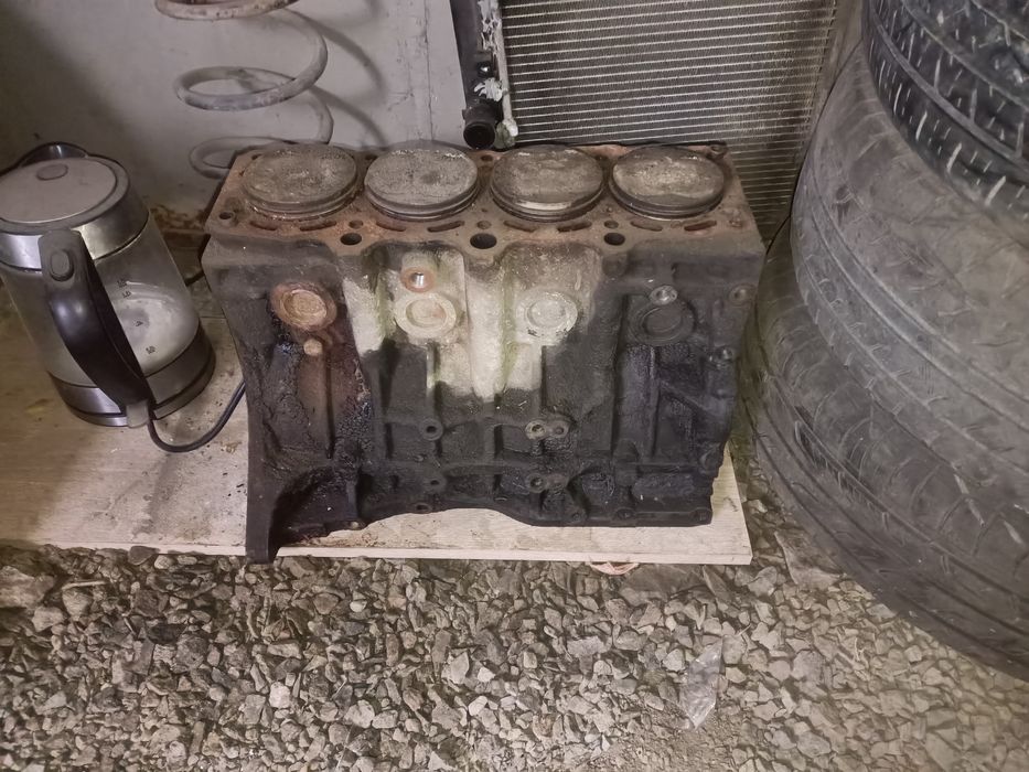 Продам двигатель