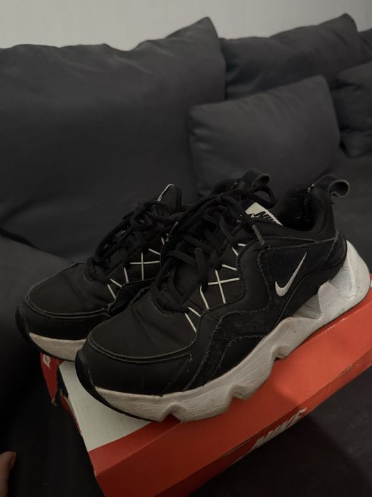 Adidasi nike dama marimea 38