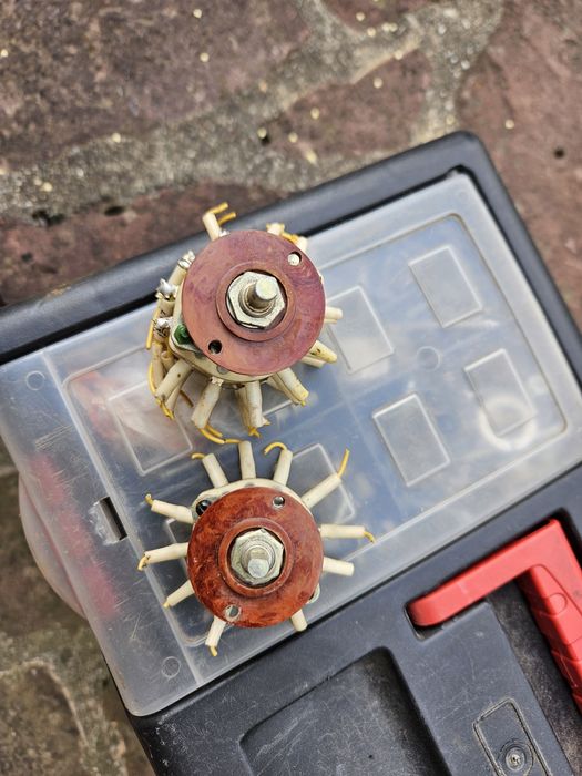 Продават се галетни превключватели