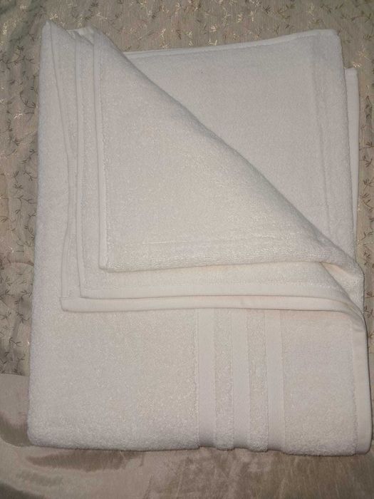 Prosoape de baie si spa, moi, pufoase si absorbante!