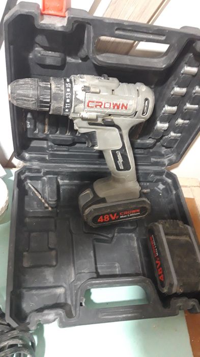 Продам шруповерт  GROWN в нормальном состоянии