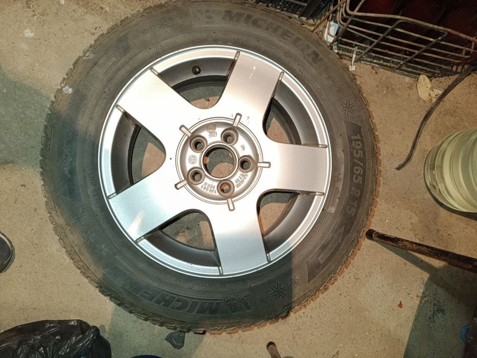 Лети Джанти 15 цола Голф 4