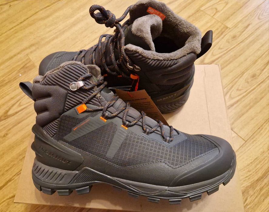 Mammut waterproof, termici, iarna,, ghete, bocanci,munte,salewa,la sportiva, masura 40 si 46