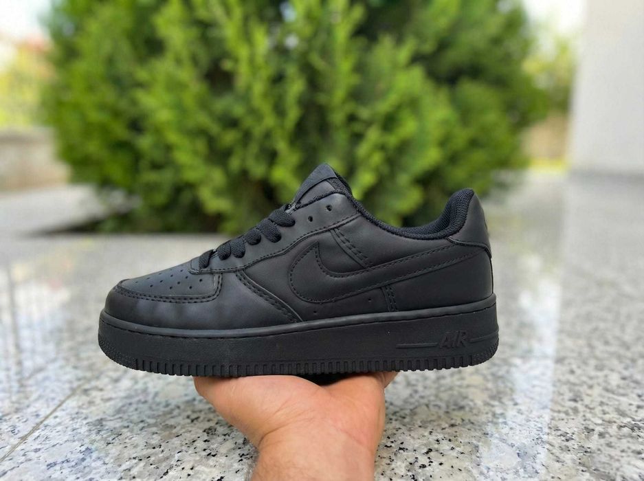 Adidasi Nike Air Force 1 Triple Black Low
