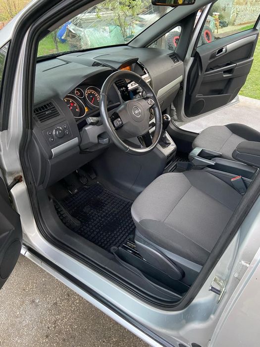 Опел Зафира 1.7 CDTI