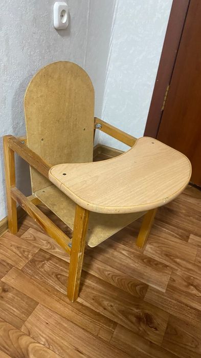 Продам детский стол елка машинка в подарок