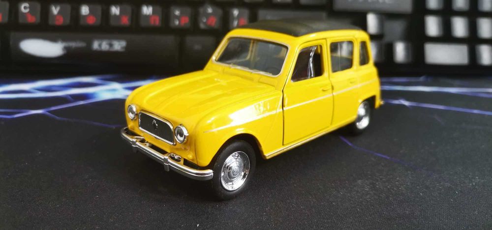 Рено 4 в мащаб 1:34