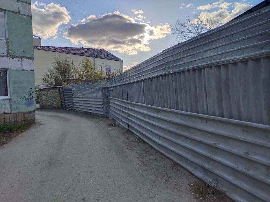 Продаем участок с домом