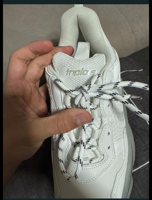 Balenciaga triple s