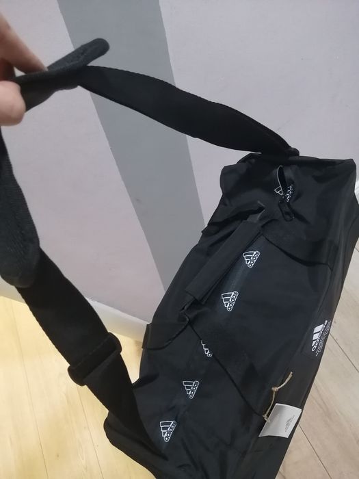 Geanta adidas noua