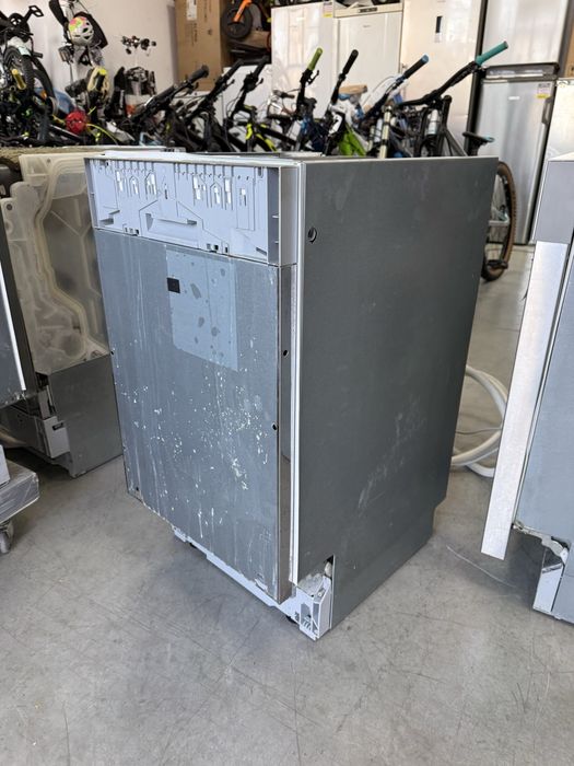 Съдомиялна машина за пълно Вграждане BOSCH 45см