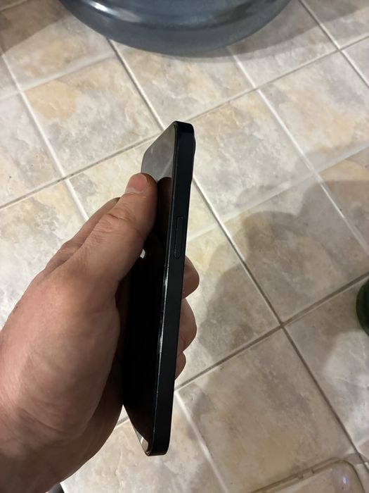 iPhone 13 128GB Midnight