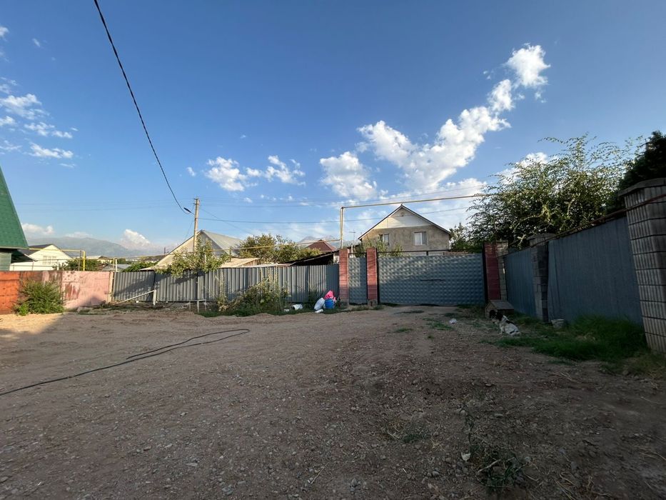 Продам дом.7 соток .Есть документы.