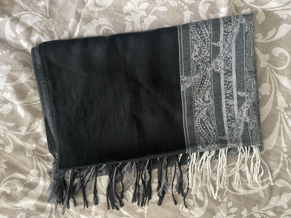 Красив нов шал от Бали