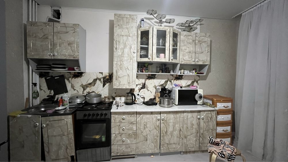 Продам кухонный гарнитур, срочно!