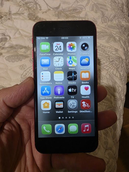 Iphone SE2020 64GB червен