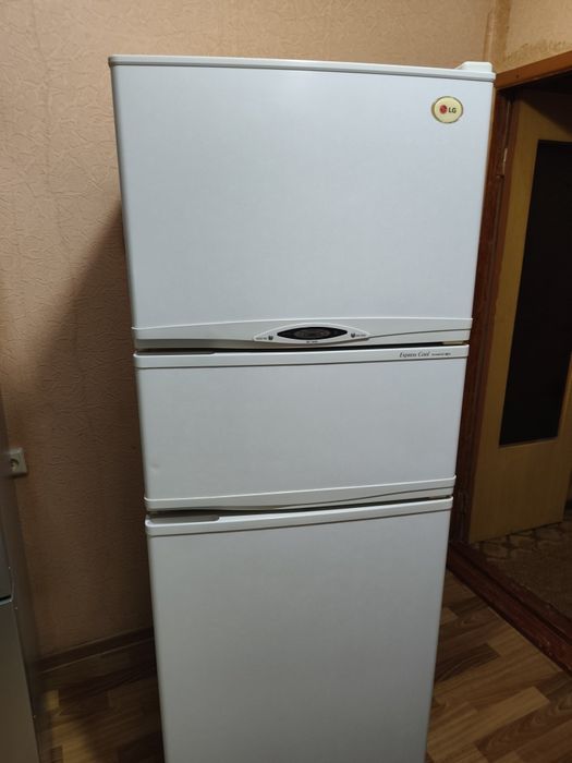 Холодильник LG GR-403SVQF