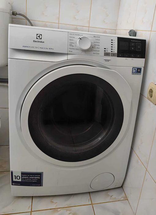 masina de spalat rufe ELECTROLUX cu uscator, in garantie, Clasa energetică A