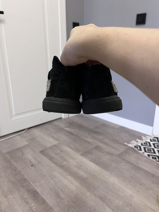 Ботинки детские замшевые