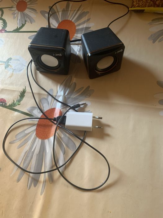 Тонколонки за лаптоп или компютар