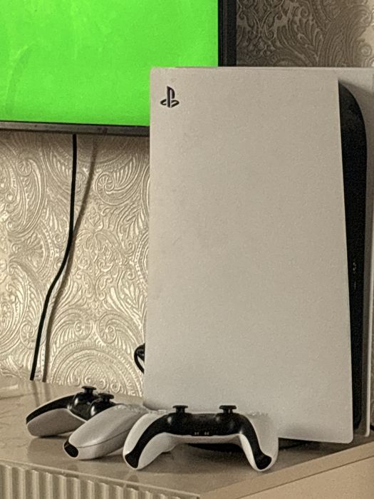 Приставка PlayStation 5
