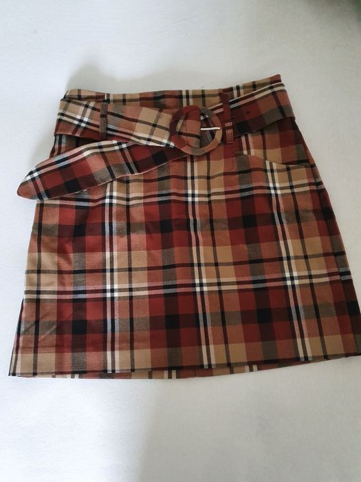 Fusta scurta talie inalta Mango