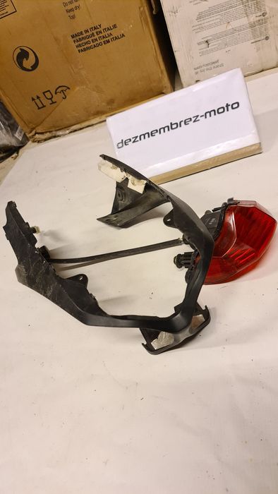 Yamaha FZ6 STOP carena  plastic panel spate codita cadru