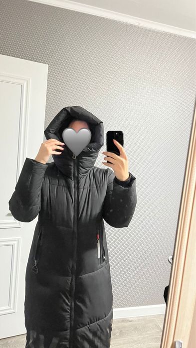 Продам пуховик зима 44-52 , 2 шт