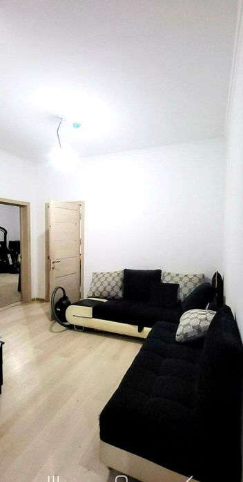 Сергели Янги Хайот-9 Срочно 2 комнатная, 70 квадрат.