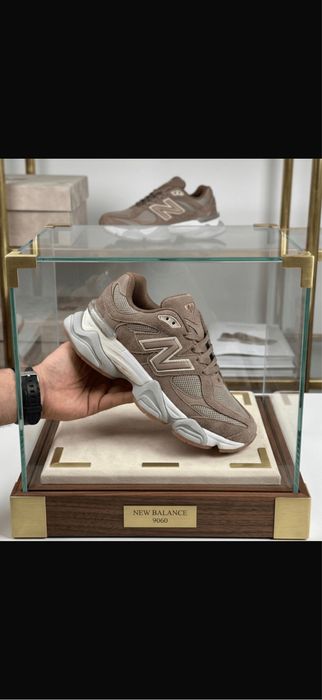 Adidasi new balance 9060