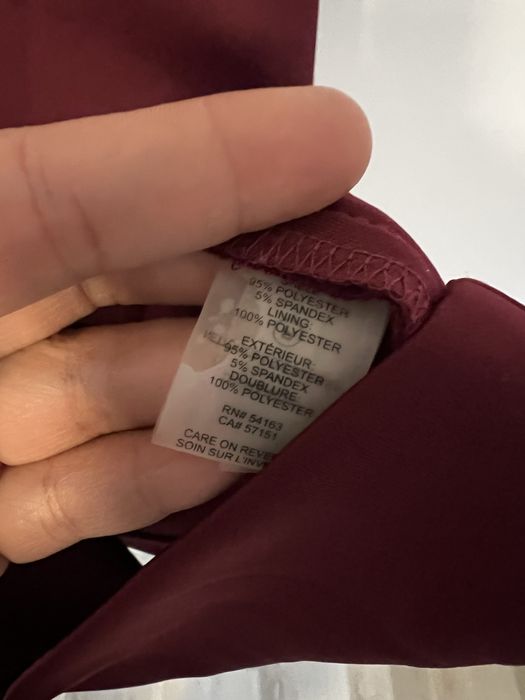 Rochie vișinie Ivanka Trump