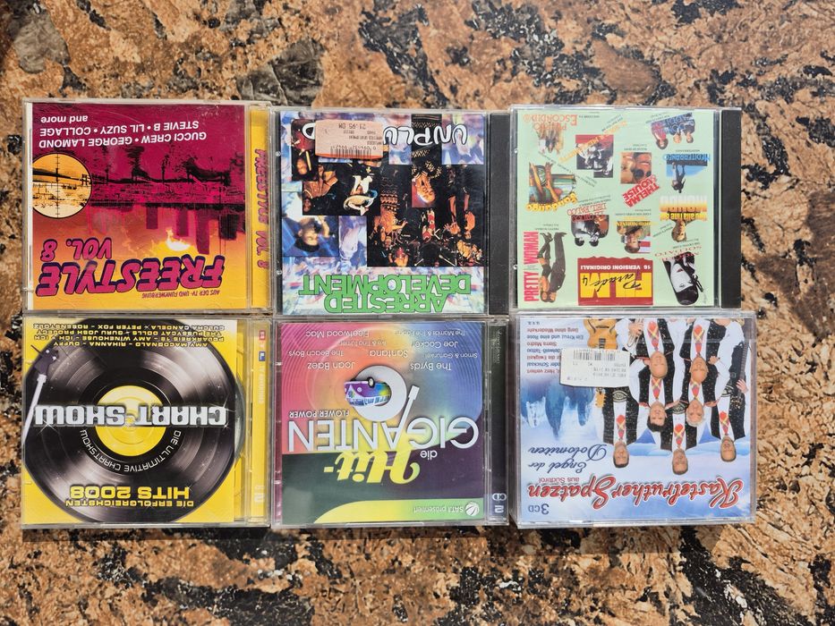 Vand Lot 20 CD cu muzică usoara mixta straina artisti  internationalii