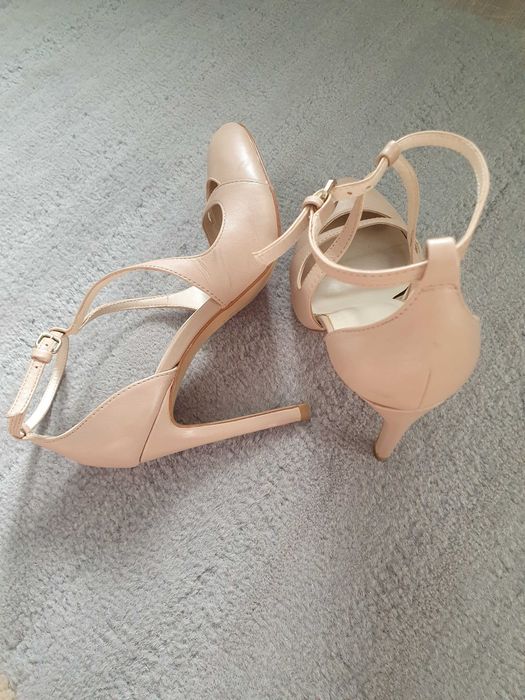 Vand pantofi piele Zara ca noi, marime 37