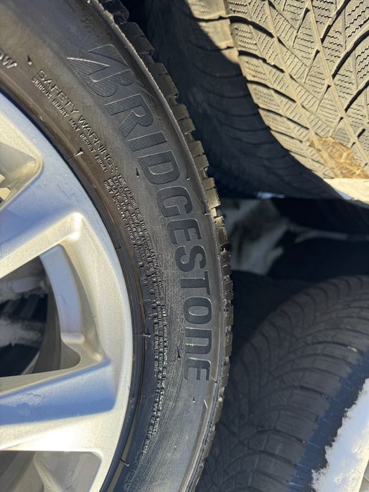 Anvelope iarnă Bridgestone Blizzak LM005 215/60 R16 99H