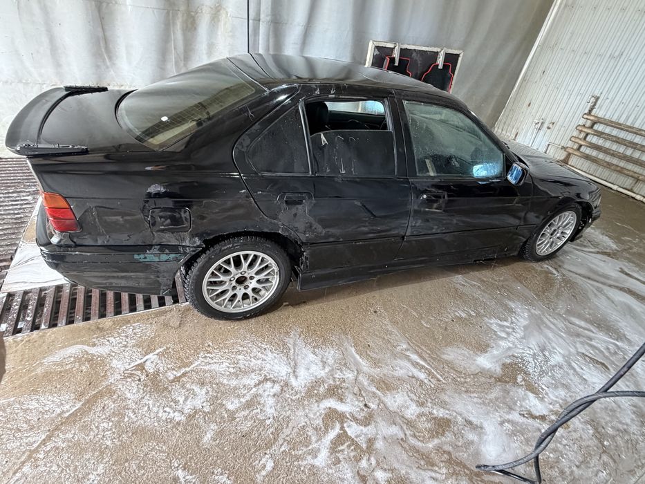 БМВ Е36 1992г Продам либо обмен интересует