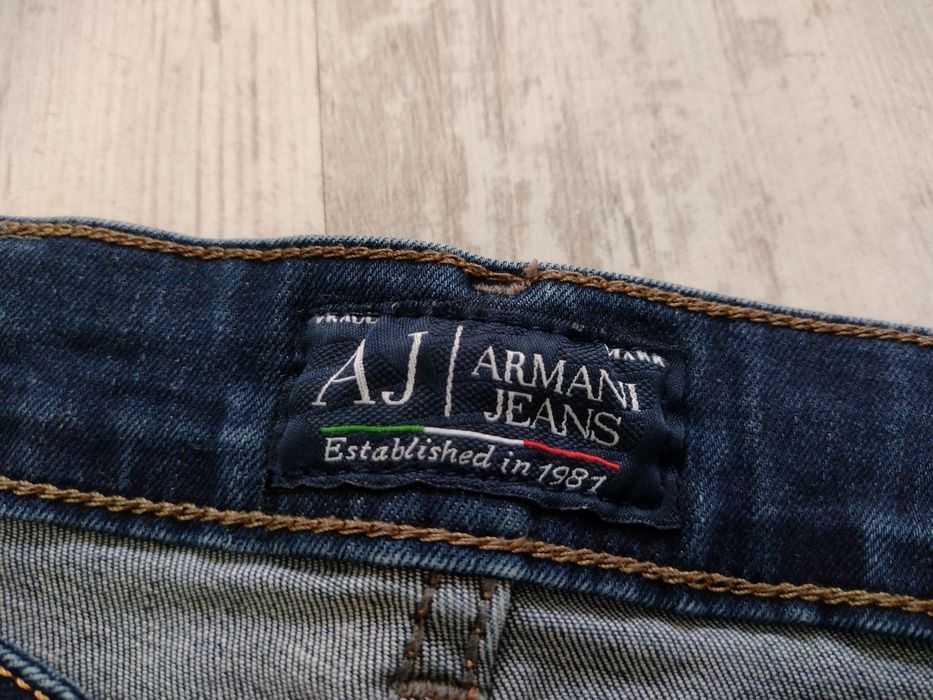 Дамски дънки Armani Jeans