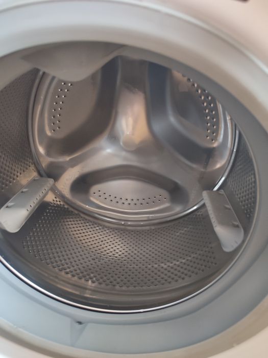 На части пералня Hotpoint Ariston