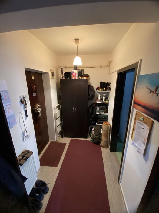 Apartament de vanzare , o camera decomandat , Parcare