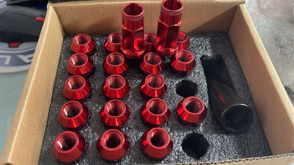 Piulite 12x1.5/12x1.25 Red