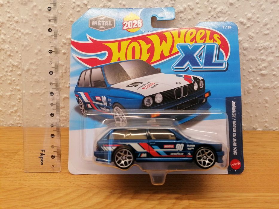 10 броя Hot Wheels BMW моделчета