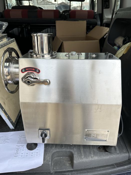 Професионална месомелачка ТК-22/ТК32 с редуктор