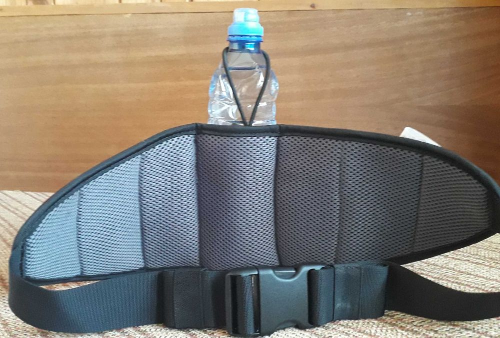 Чантичка за кръст и раница с джоб за маратонки