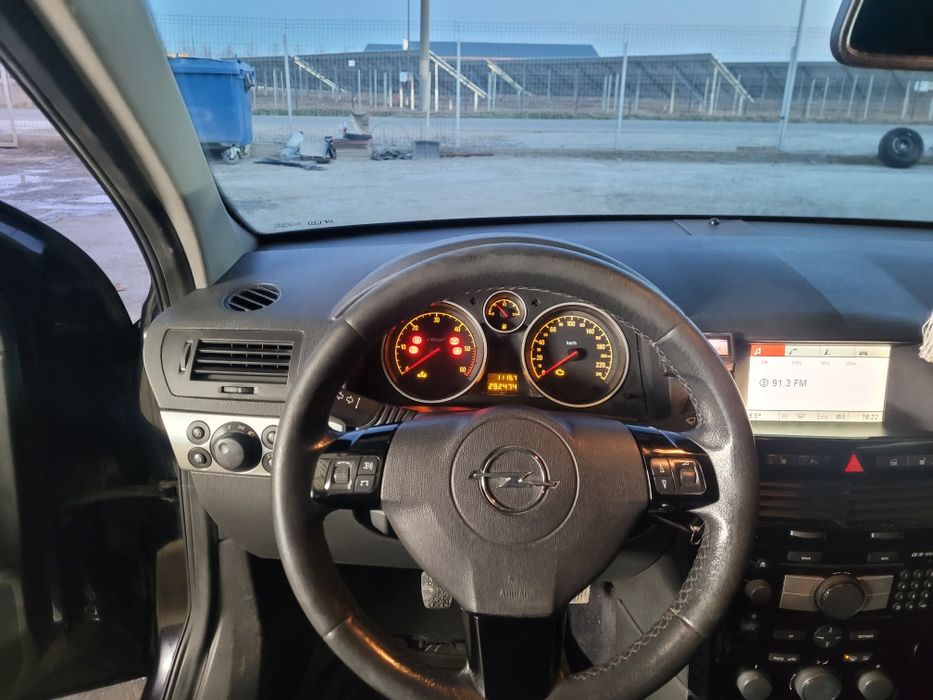 Vând Opel Astra H
