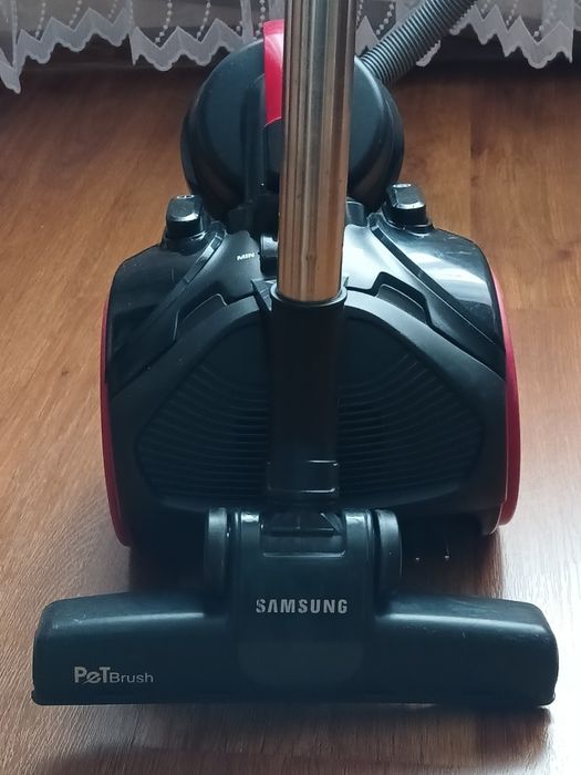 Продам  пылесос в