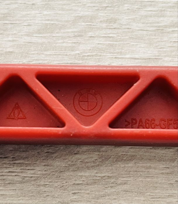 Оригинална BMW кука за аварийно отключване автоматични скорости