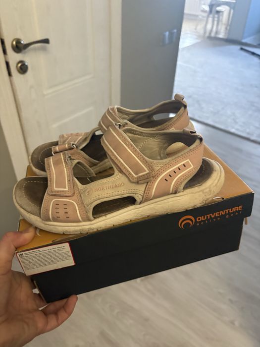 Сандали на девочку